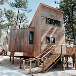 Bukubaki Eco Surf Rezort