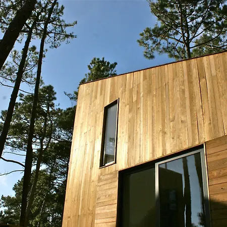 Курортный комплекс Bukubaki Eco Surf Феррел