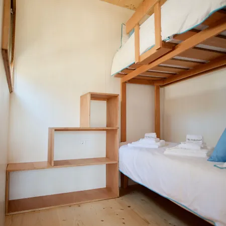 Resort Bukubaki Eco Surf