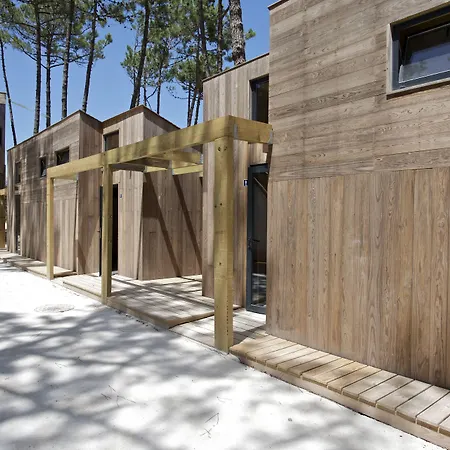 Bukubaki Eco Surf Курортный комплекс 4*