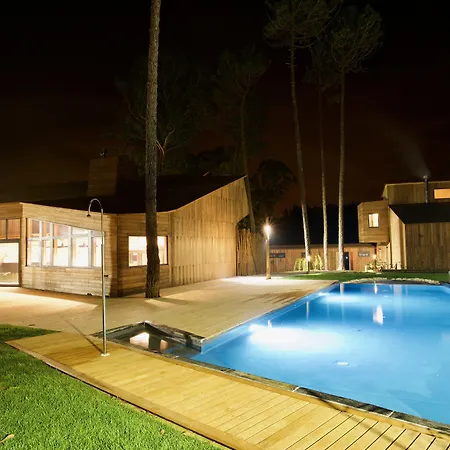 Bukubaki Eco Surf Resort