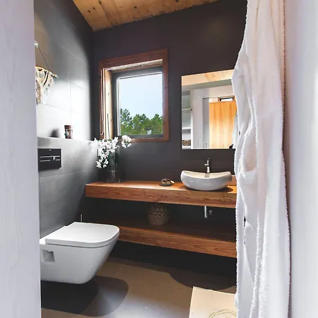 Bukubaki Eco Surf 4* Ferrel (Leiria)