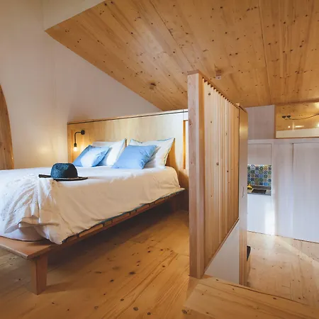 Bukubaki Eco Surf Resort Ferrel (Leiria)